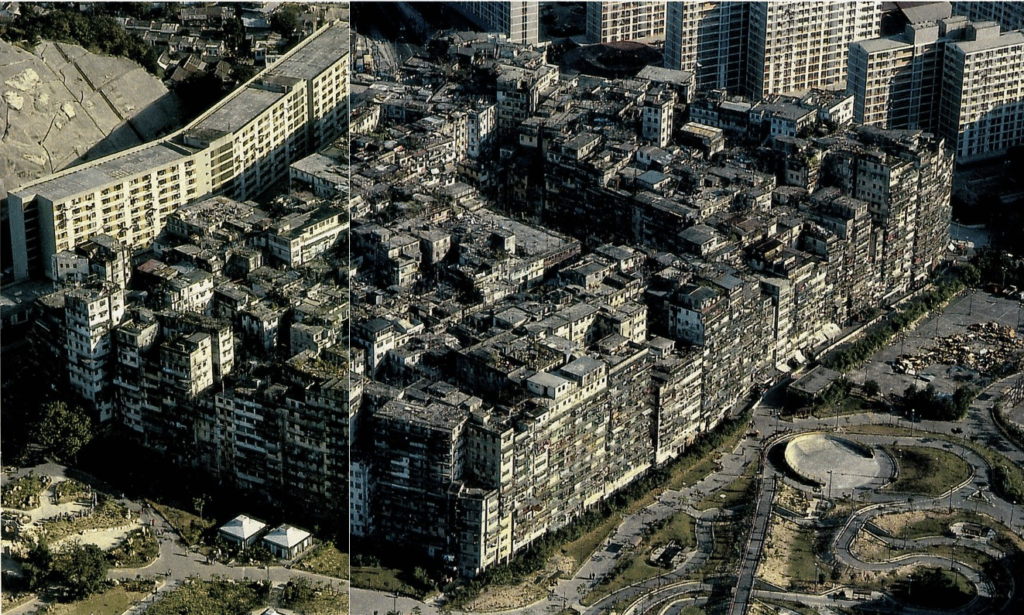 walled-street-in-1980