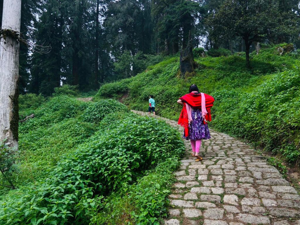 kamrunag best trek route