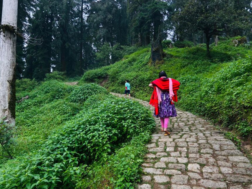 kamrunag best trek route